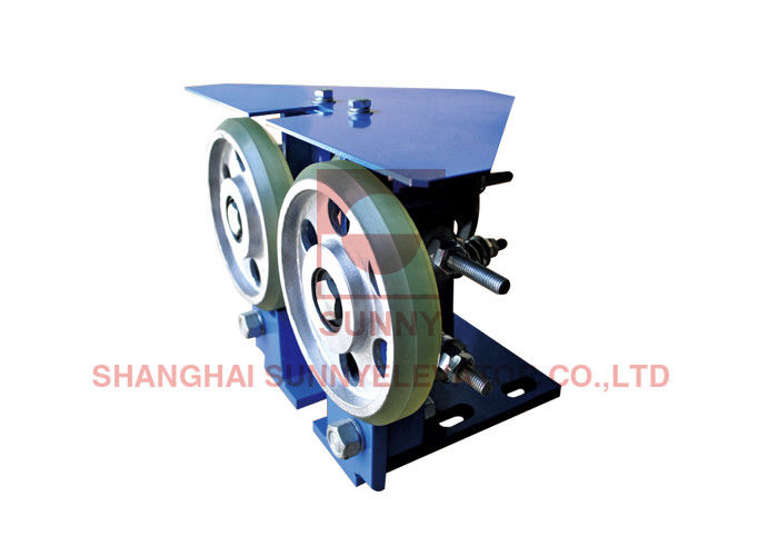Cargo or Passenger Lift Parts Roller Guide Shoe Rated Speed V ≤ 3.0m/s