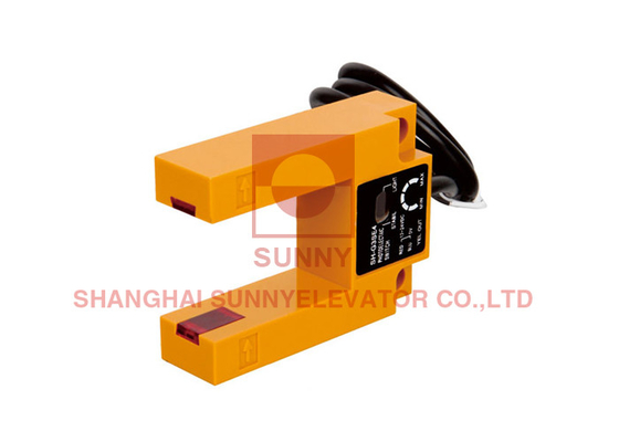 Elevator Electrical Parts Photoelectric Switch With IP54 Protection